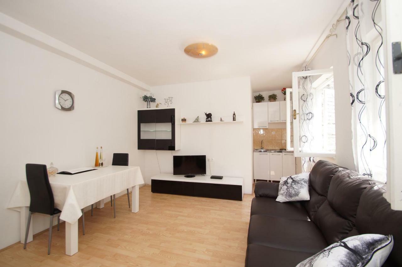 Guest House Holiday Корчула Екстер'єр фото